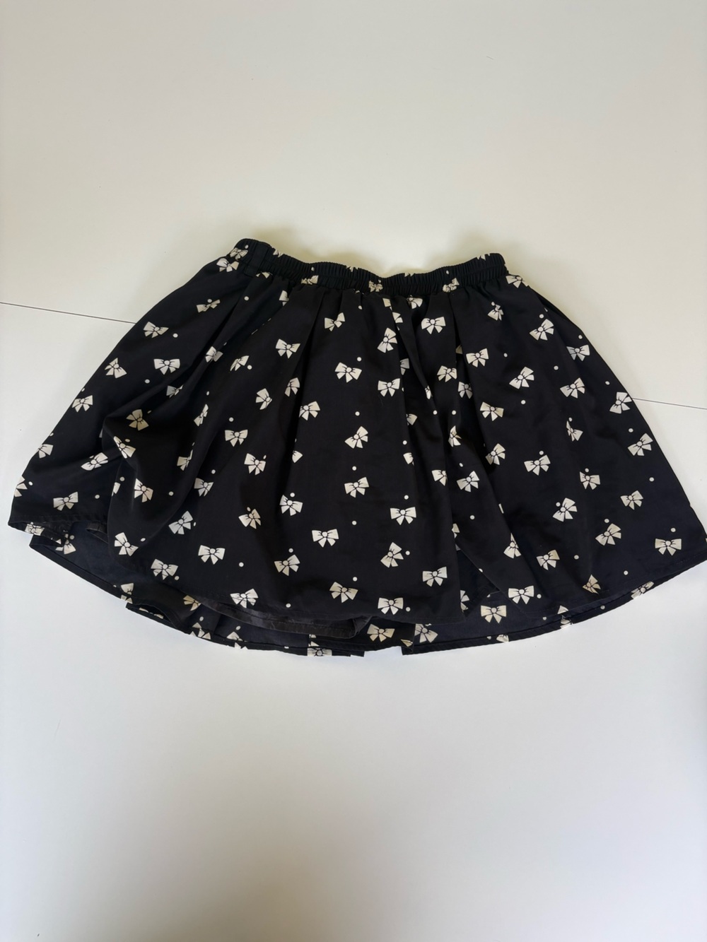 Forever 21 Black Bow-Print Skater Skirt